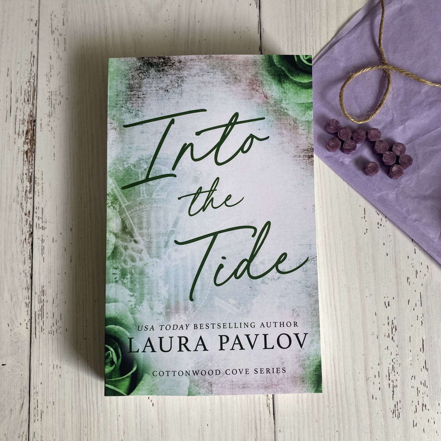 Into The Tide (Cottonwood Cove #1)